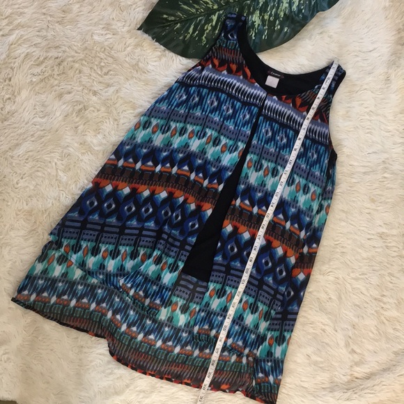 Gorgeous flowy top by COCOMO, size small - Picture 4 of 7